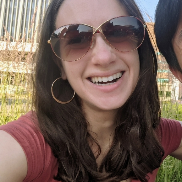 Meet your Posher - Picture 1 of 1